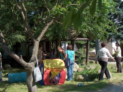 Ostatnia w tym przedszkolnym roku wycieczka Radosnych Maluchów na koniki.