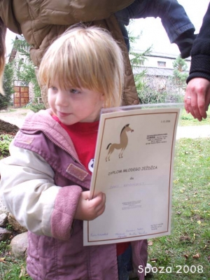 Radosne Maluchy na konikach 2008r.