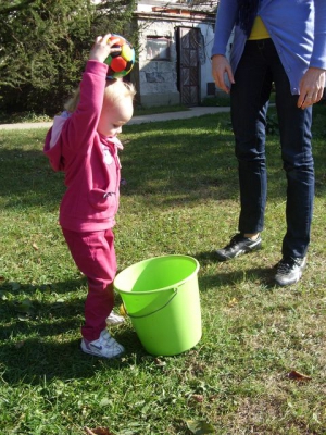 Radosne Maluchy na koniach